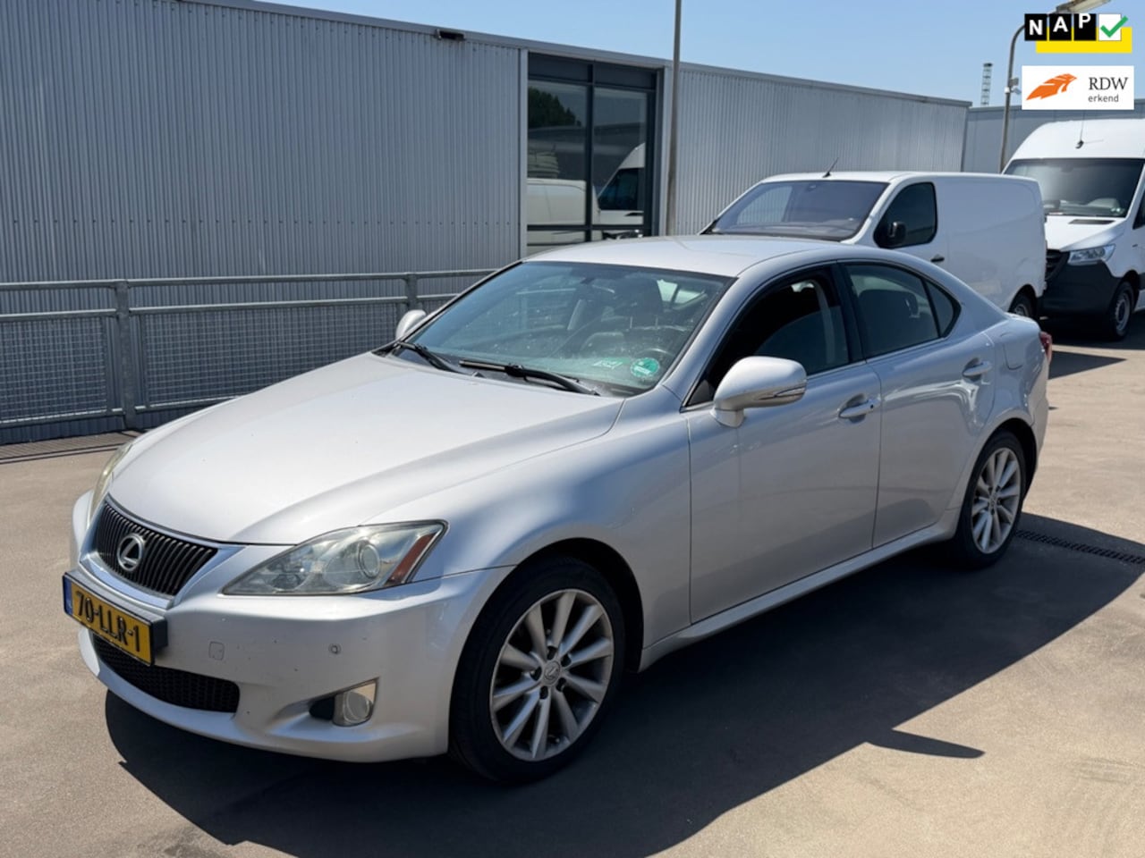 Lexus IS - 220d Business Style 220d Business Style - AutoWereld.nl