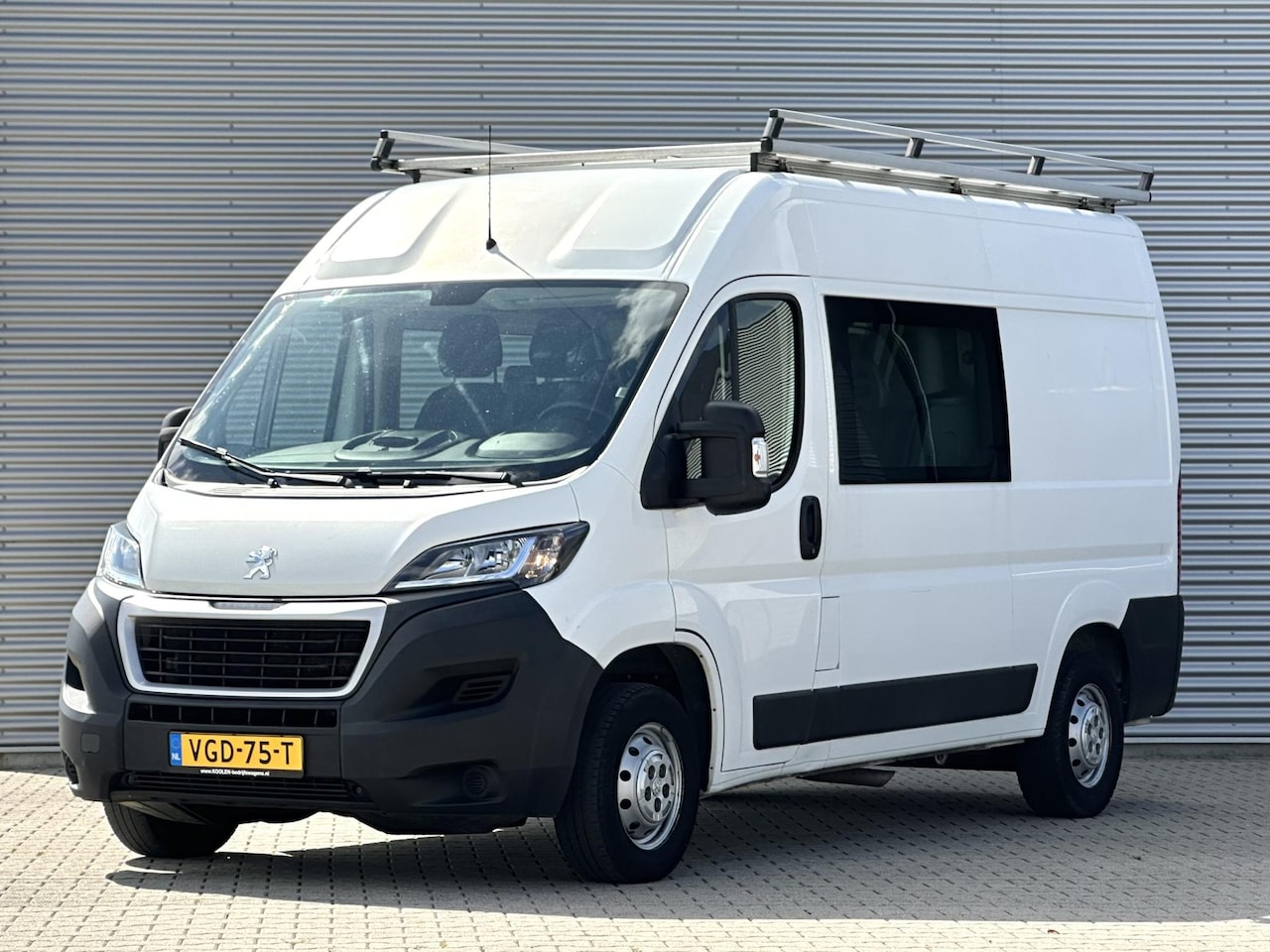 Peugeot Boxer - 330 2.2 120 L2H2 DC dubbele cabine MARGE btw vrij - AutoWereld.nl