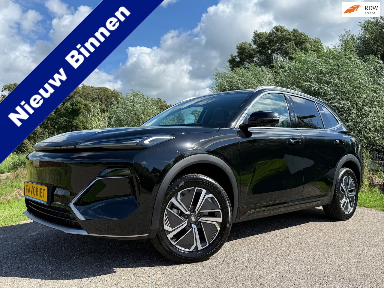 Geely Starray EM-i - 1.5 Pro Plug-in Hybrid Automaat / NIEUW! / 360 Camera / Apple CarPlay-Android Auto / Leder - AutoWereld.nl