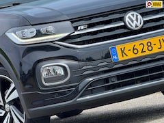 Volkswagen T-Cross - 1.0 TSI DSG Automaat 2x R-Line - DeepBlack Pearl - Virtual/Camera/Carplay