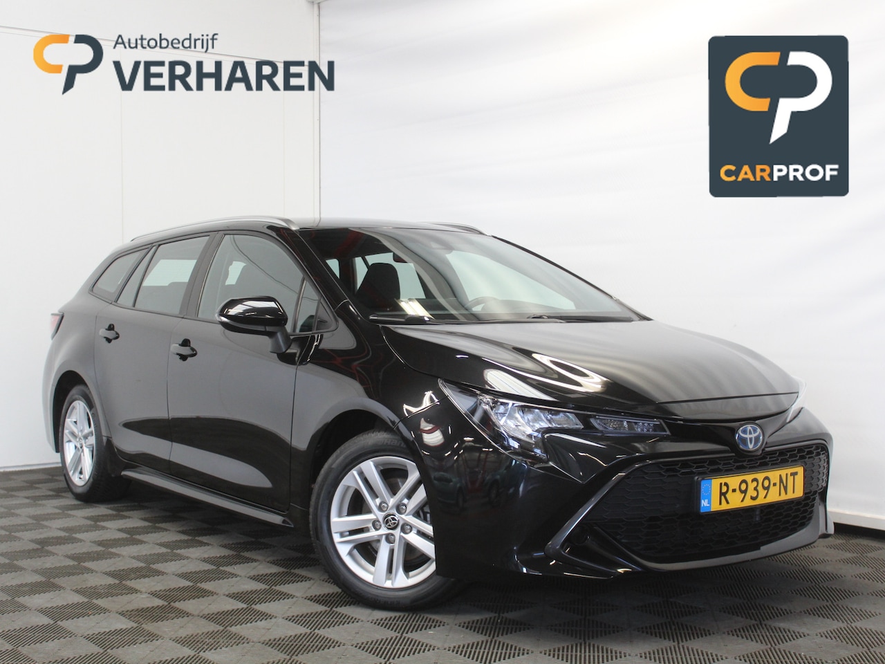 Toyota Corolla Touring Sports - 1.8 Hybrid Active CLIMATE | ADAPCRUISE | DAB | LMV16 | CAMERA | LED | NAVI | CARPLAY - AutoWereld.nl