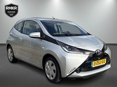 Toyota Aygo - 1.0 VVT-i x-play | Automaat | Airco |