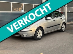 Ford Focus - 1.6-16V Futura