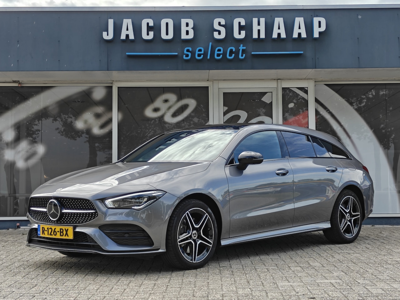 Mercedes-Benz CLA-Klasse - 250 E Premium Plus / 360 Camera / Pano / Adap. Cruise. / Keyless / - AutoWereld.nl