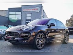 Porsche Macan - 3.6 Turbo Exclusive Performance Edition 441PK | Dealer onderhouden | Mahagoni Metallic | S