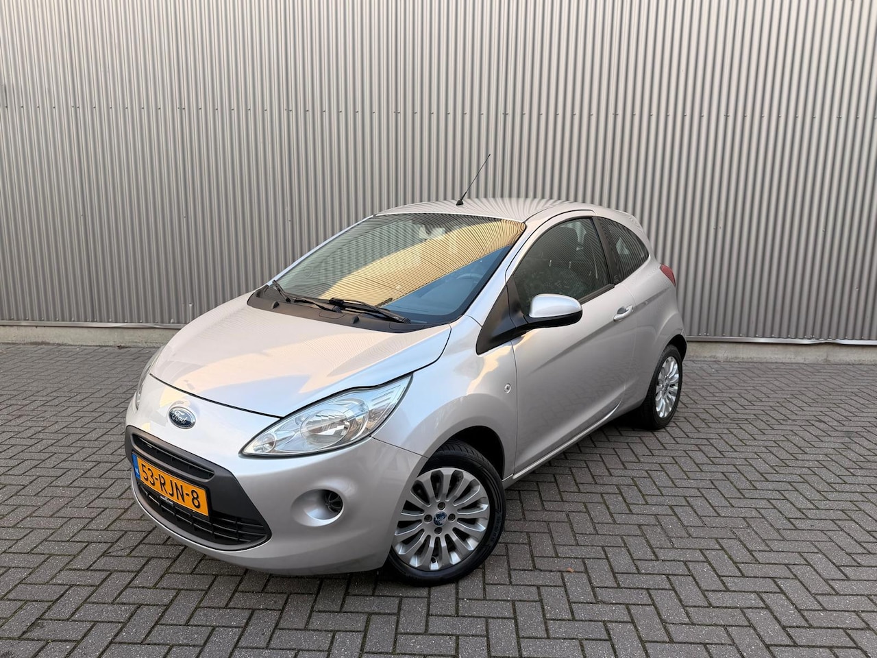 Ford Ka - 1.2 Cool&Sound Airco|Elektrische ramen|Centrale deurvergrendeling - AutoWereld.nl