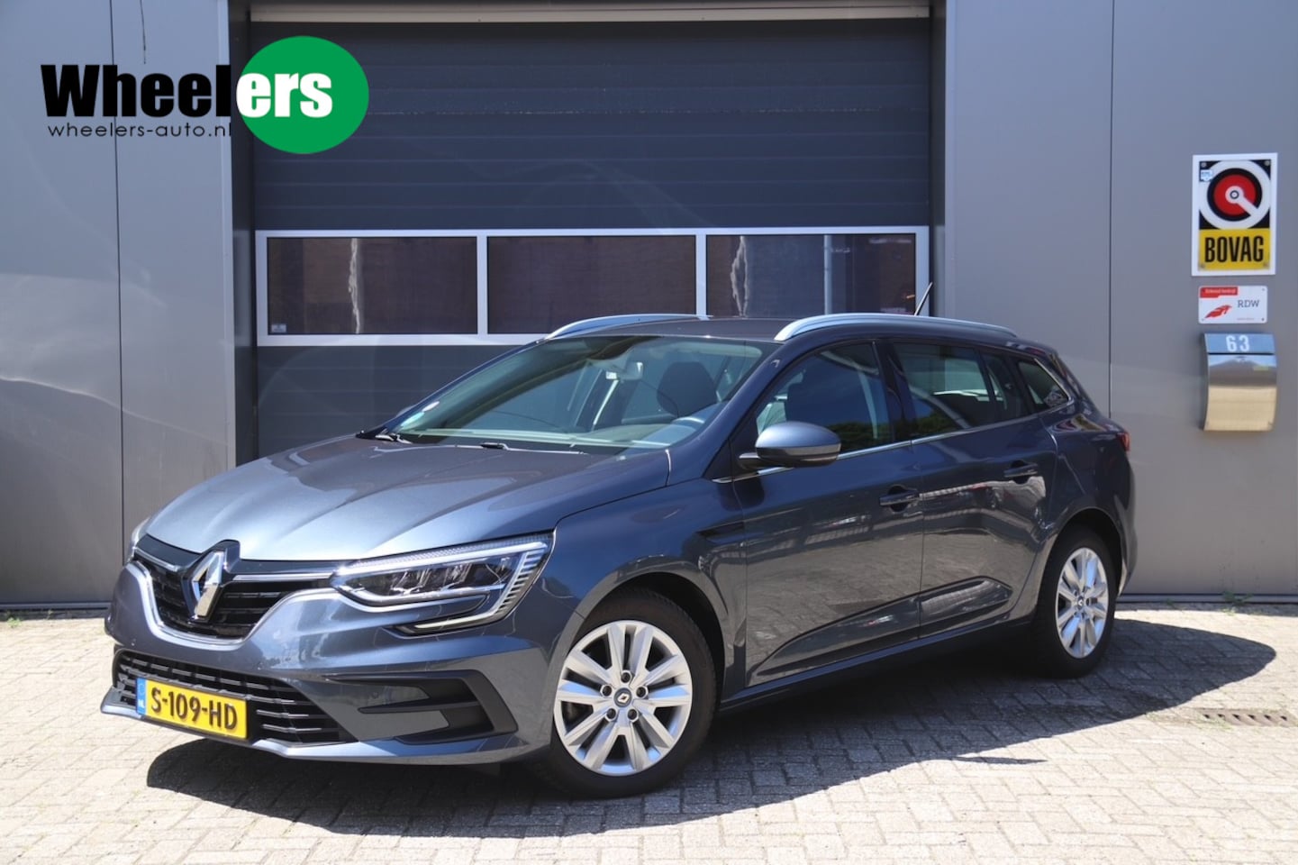 Renault Mégane E-Tech - Estate 1.6 Plug-In Hybrid 160 Zen Automaat, Stoel & Stuurverwarmd, Parkeerhulp, Cruise - AutoWereld.nl