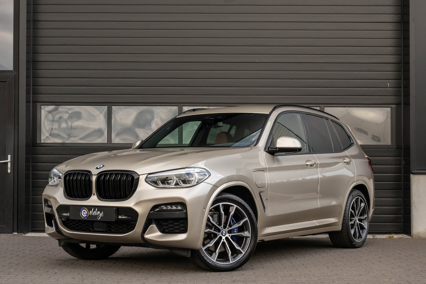 BMW X3 - XDrive30e High Executive M-Sport 292PK|LASER|HuD|Stuurverwarming|360 Camera|Harman Kardon - AutoWereld.nl