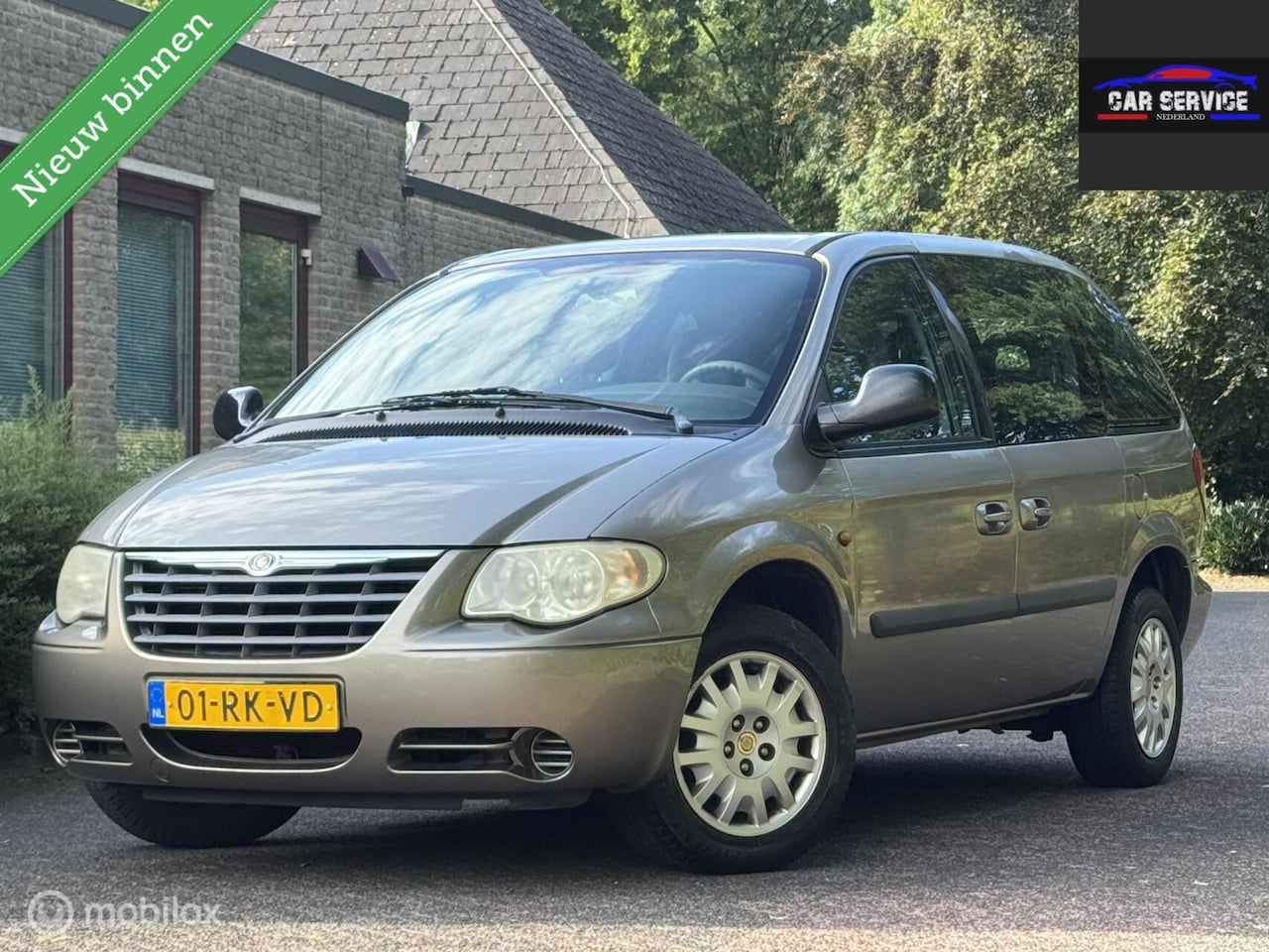 Chrysler Voyager - 2.4i SE Luxe/NAP/APK/7PERSOONS/TREKHAAK/DO - AutoWereld.nl