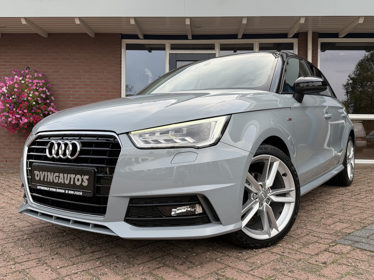 Audi A1 Sportback - 1.0 TFSI Adrenalin | Orig. NL | S-Line | Clima | Cruise | 5-DRS | Two-tone - AutoWereld.nl