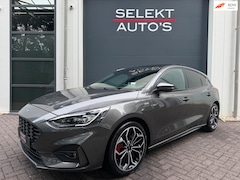 Ford Focus - 1.5 EcoBoost ST-Line X 182 Pk Pano/Led/Climate/Cruise/Stoelverwarming/B&O/Navigatie/Car Pl