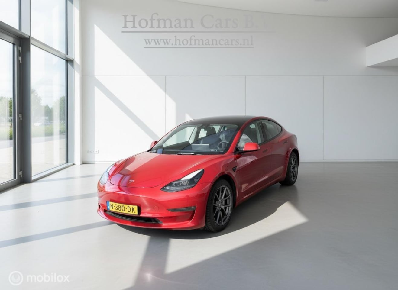 Tesla Model 3 - Long Range AWD 75 kWh | Warmtepomp | 88,9% SOH | Rood Mica - AutoWereld.nl