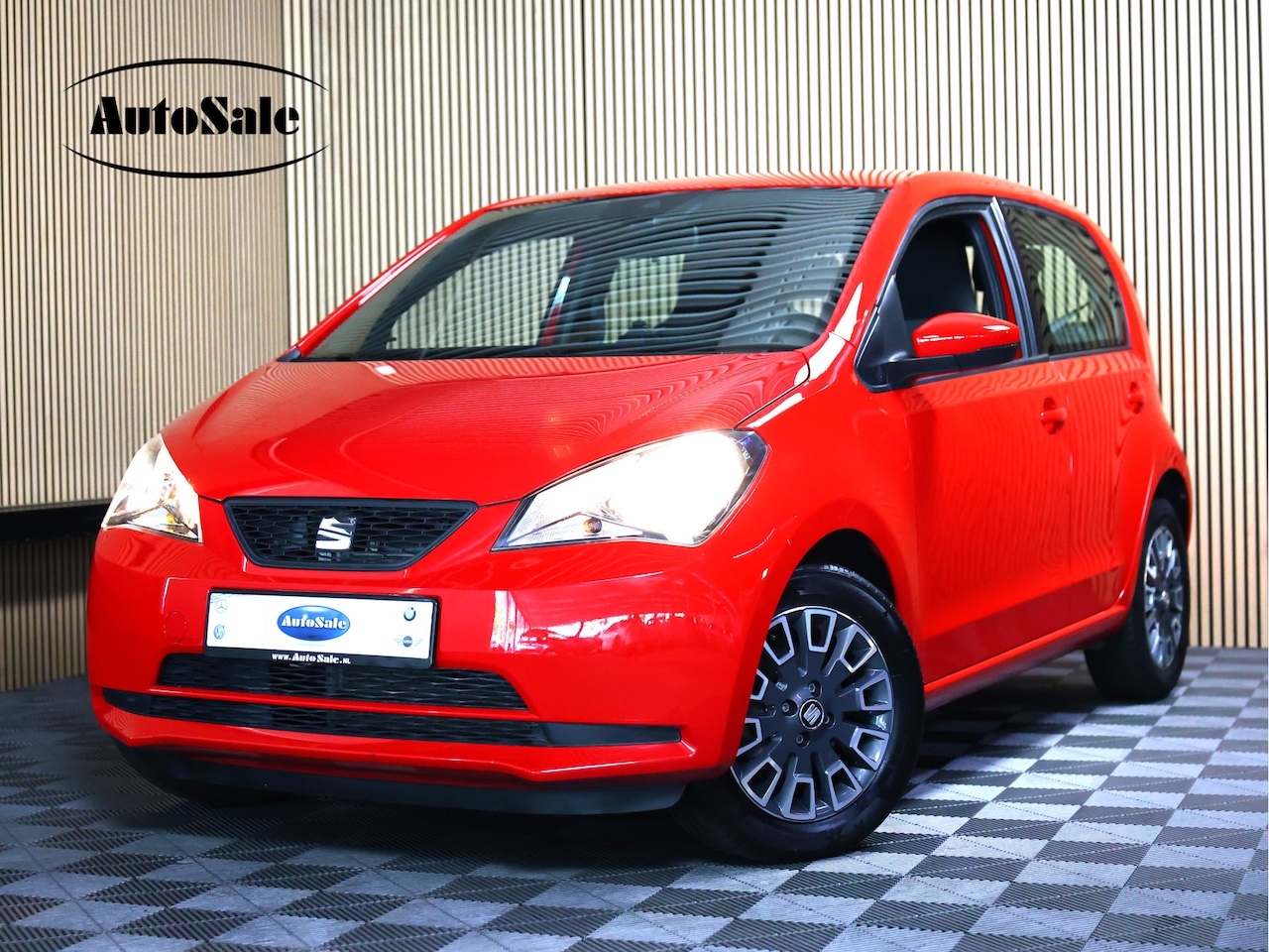 Volkswagen Up! - UP Mii CLIMATRONIC 52000 k ! SOH 90.4 ! DAB BLUETOOTH '21 - AutoWereld.nl