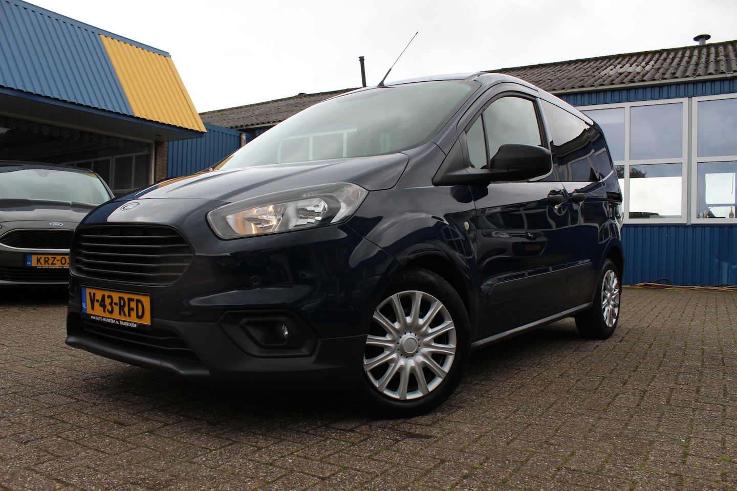 Ford Transit Courier - 1.5 TDCI `Trend` Airco - dubbele Schuifdeur !!! - AutoWereld.nl