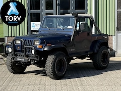 Jeep Wrangler - 2.5i Bikinitop | Nwe APK | 2 sets deuren | Lage km. stand |