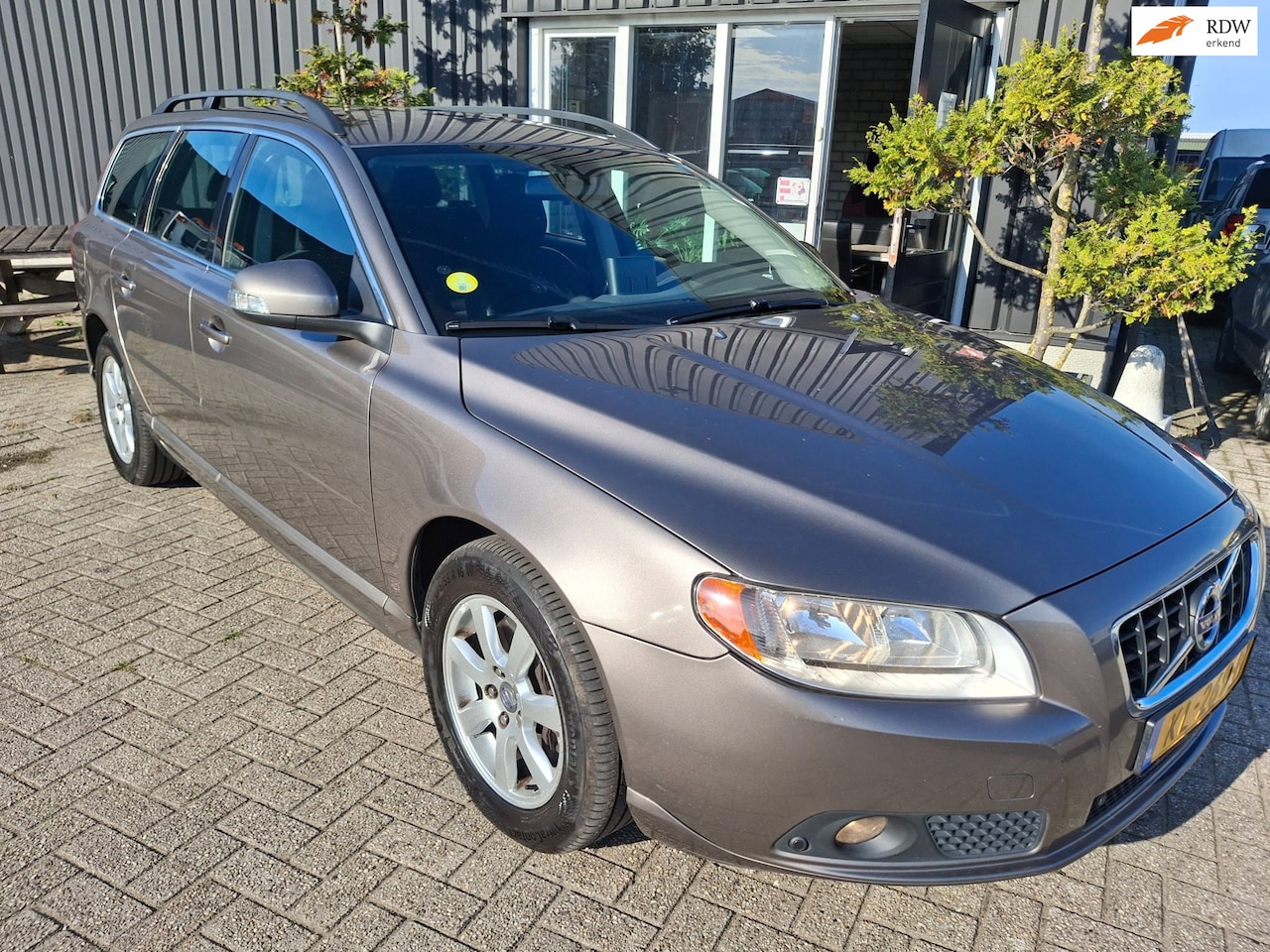 Volvo V70 - 2.0 D3 Momentum 2.0 D3 Momentum - AutoWereld.nl