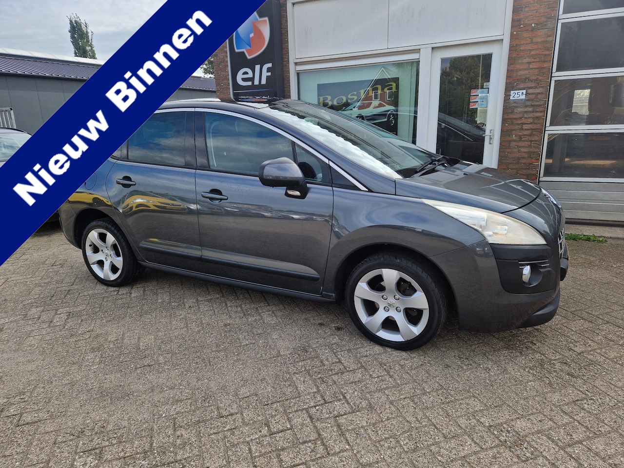 Peugeot 3008 - 1.6-16V ''ST'' 120 Pk !! Pano-dak - Cruise - Clima - Apk 03-09-2027 !! - AutoWereld.nl