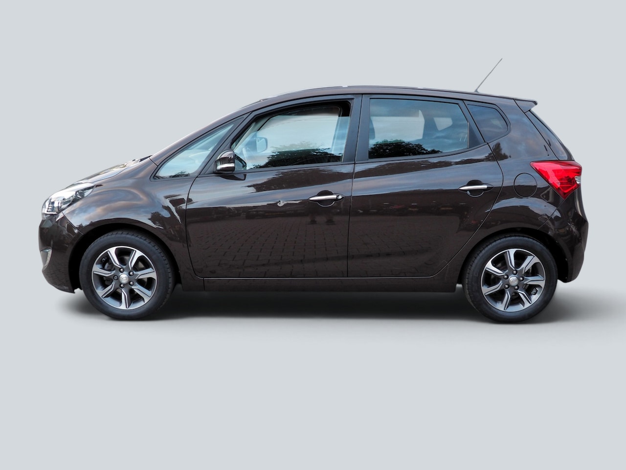 Hyundai ix20 - 1.6 Go! CLIMA CRUISE PARKEER S. TREKH. LM VELGEN