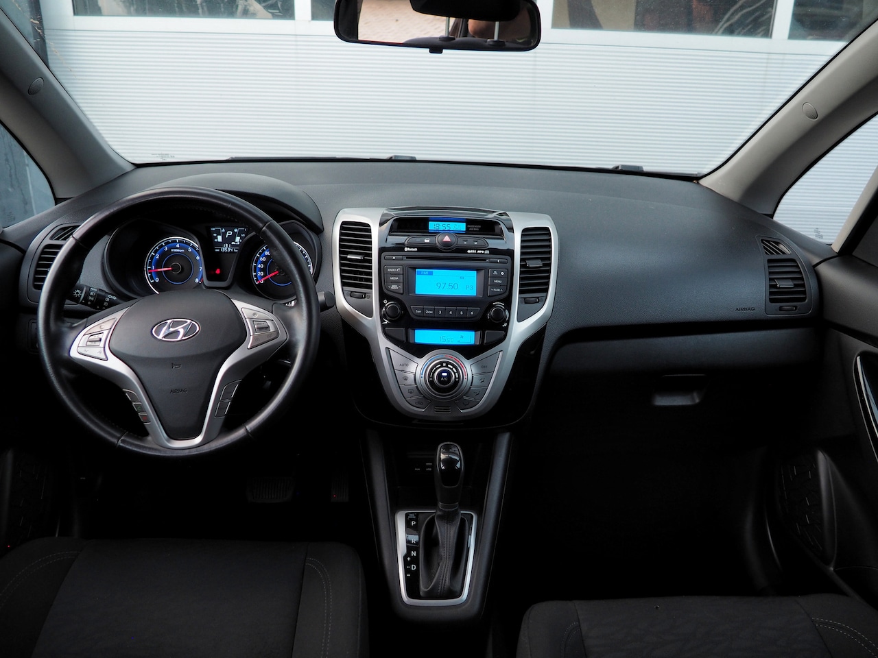 Hyundai ix20 - 1.6 Go! CLIMA CRUISE PARKEER S. TREKH. LM VELGEN