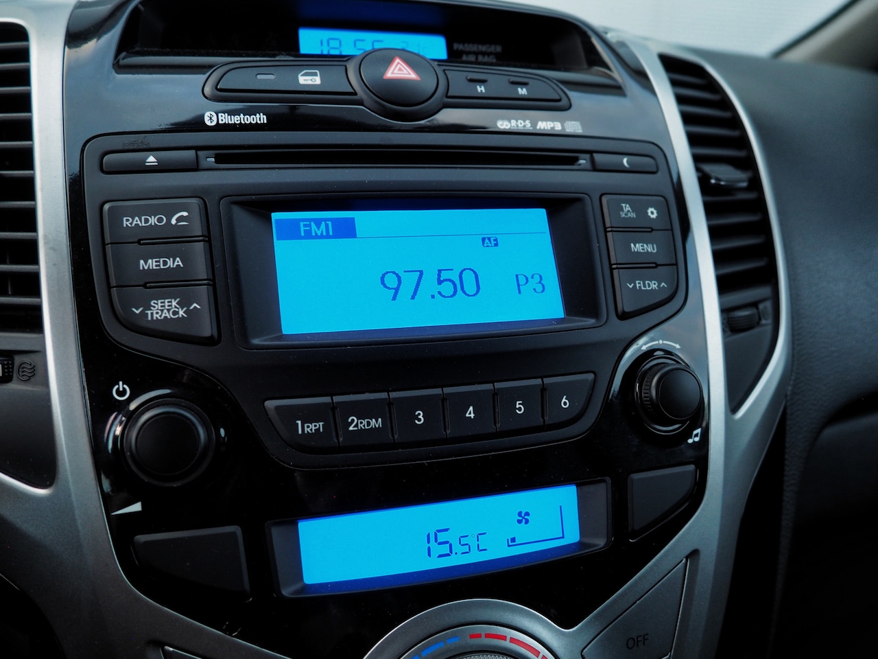 Hyundai ix20 - 1.6 Go! CLIMA CRUISE PARKEER S. TREKH. LM VELGEN