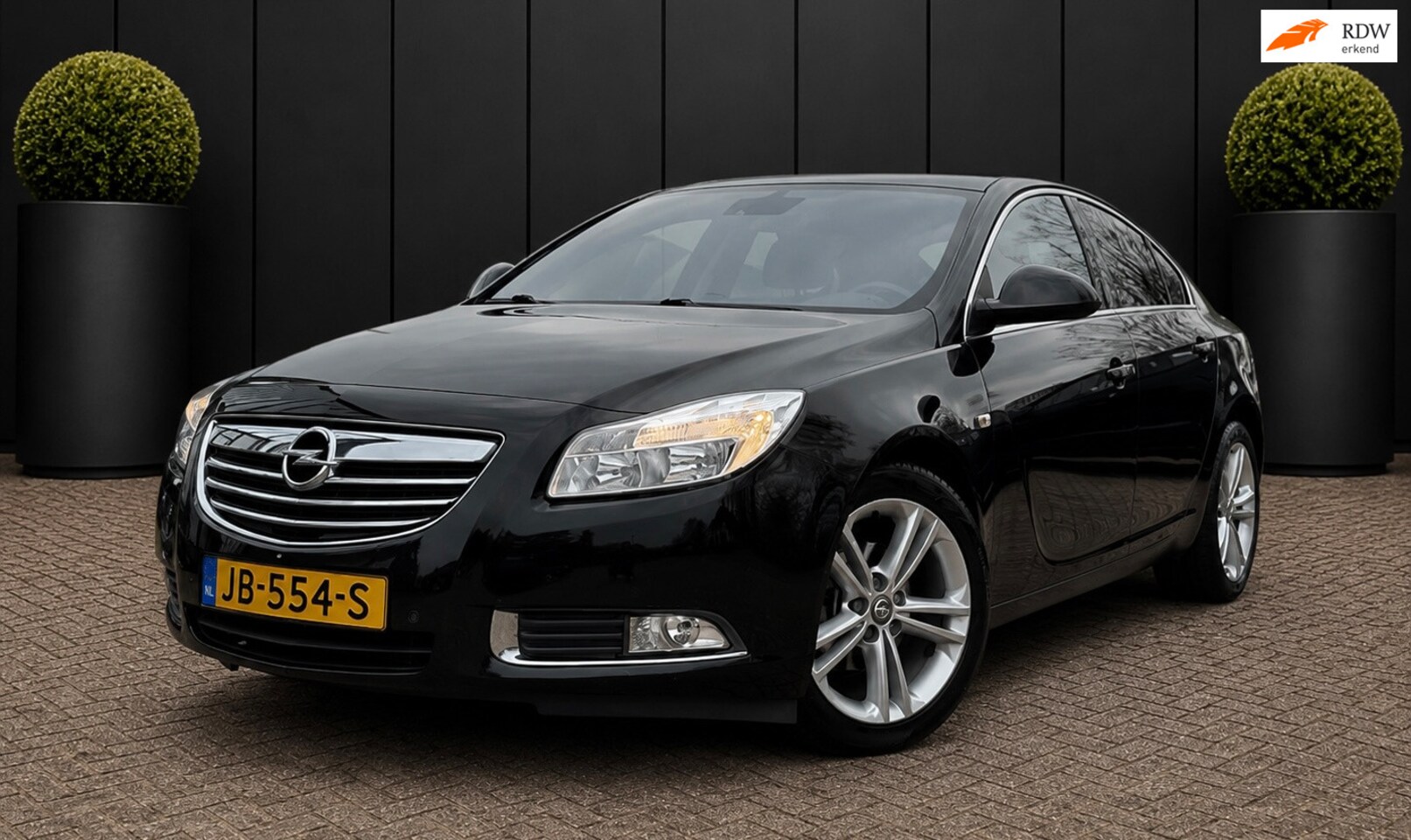 Opel Insignia - 1.4 Turbo Cosmo NAVIGATIE CRUISE CTRL APK 25-08-2027 140PK - AutoWereld.nl