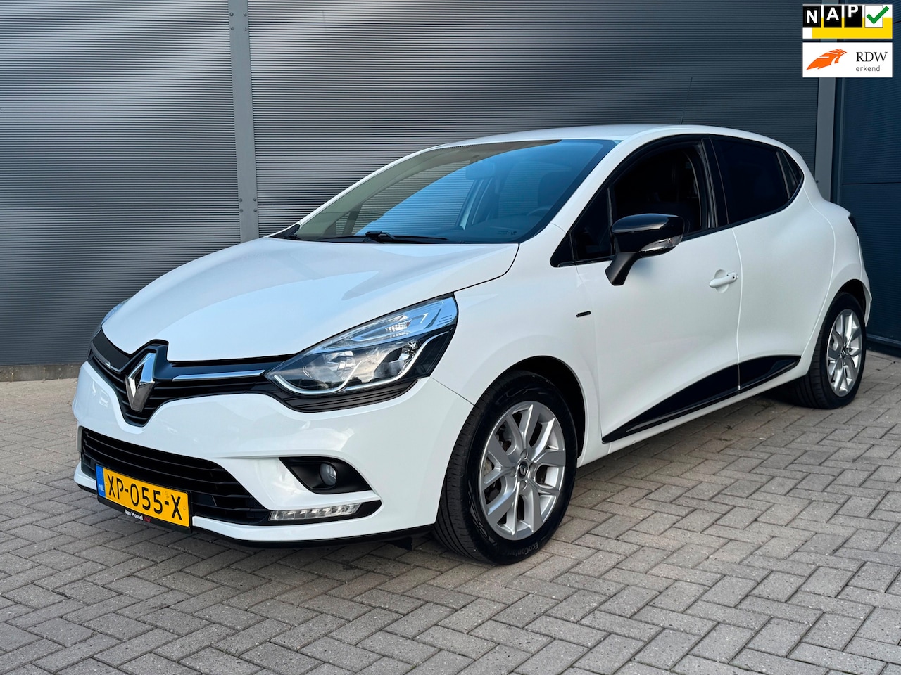 Renault Clio - 0.9 TCe Limited / Navi / Nap / Pdc - AutoWereld.nl