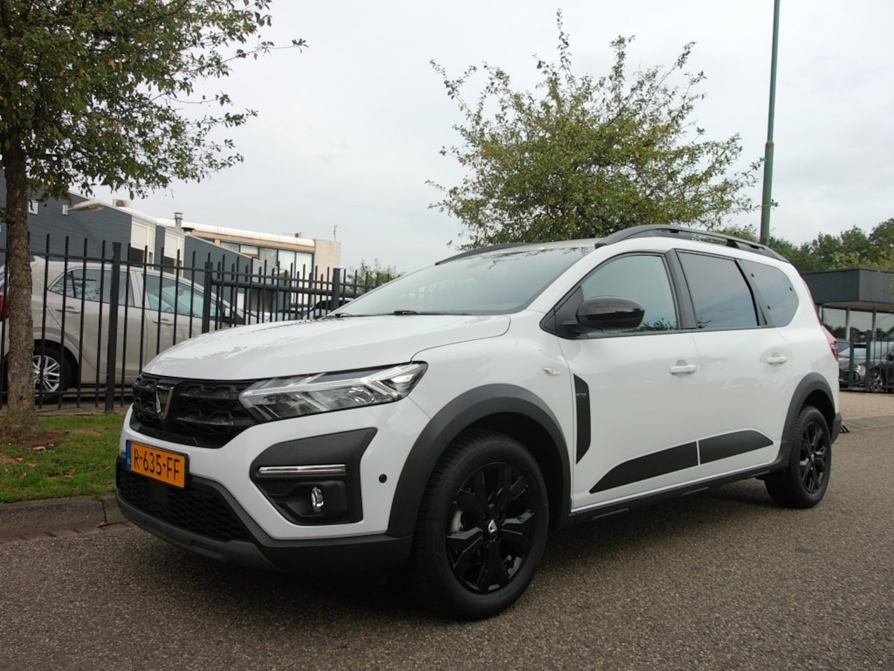 Dacia Jogger - 1.0 TCe 110pk 7pl - AutoWereld.nl