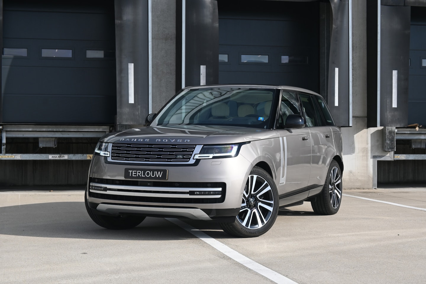 Land Rover Range Rover - 3.0 P510e Autobiography PHEV | NL | BTW | - AutoWereld.nl