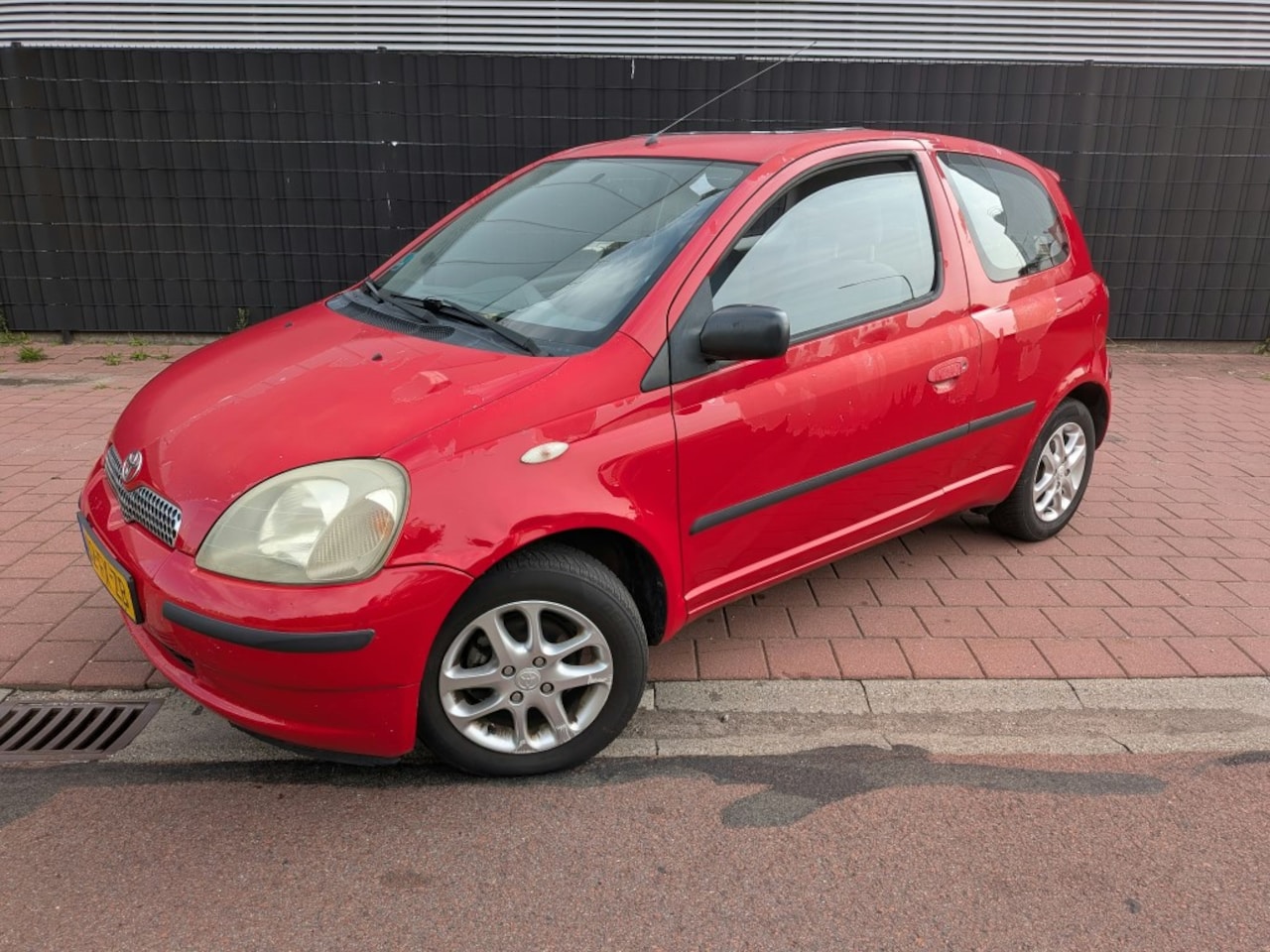 Toyota Yaris - 1.3-16V VVT-i Sol 1.3-16V VVT-i Sol APK 9-2027 - AutoWereld.nl