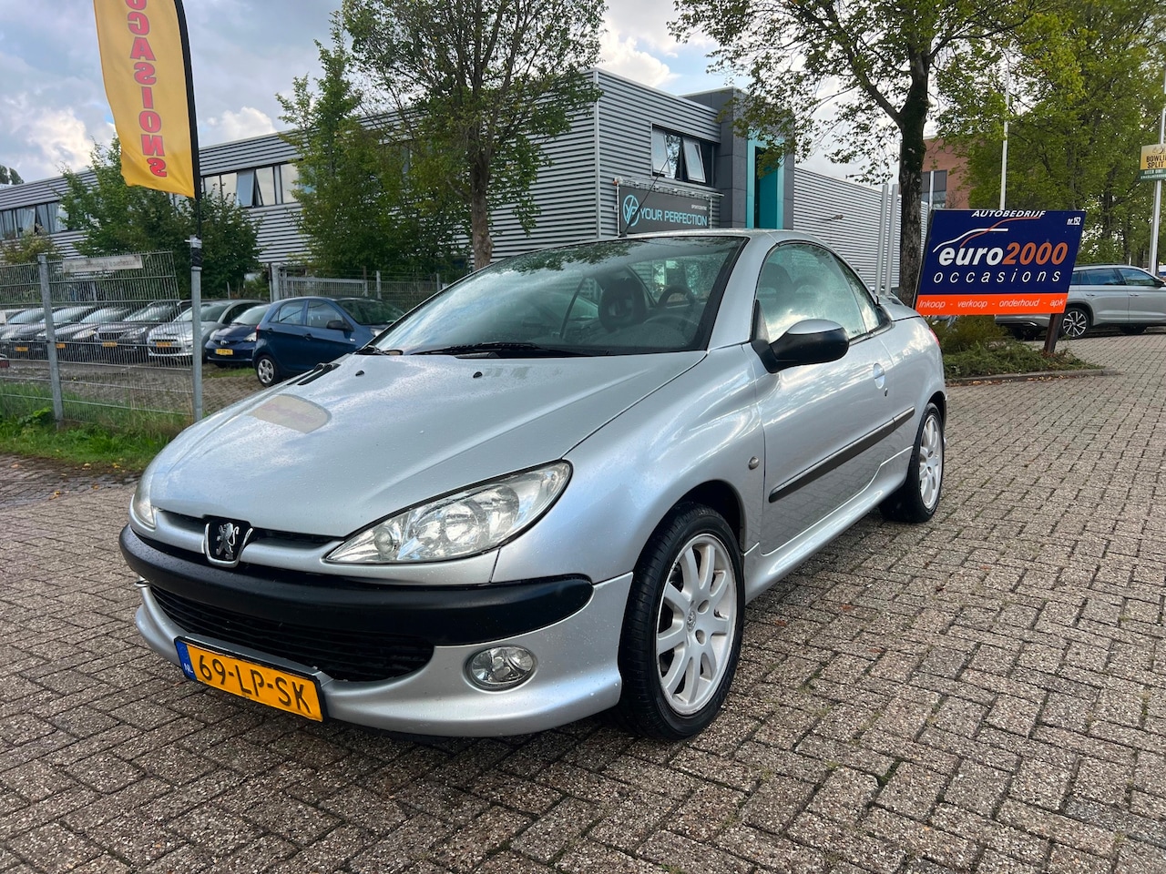 Peugeot 206 CC - 1.6-16V Premium - Nette staat - Automaat - AutoWereld.nl