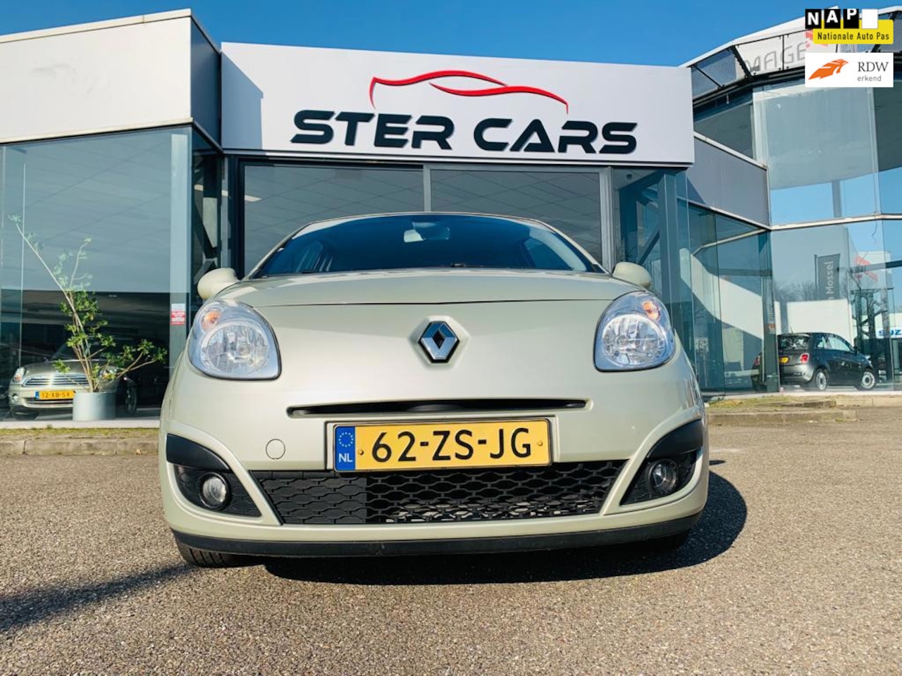 Renault Twingo - 1.2-16V Initiale 1.2-16V Initiale, Airco, Leer bekleden, NAP, Achter Sensor, Velg, Nieuw APK - AutoWereld.nl