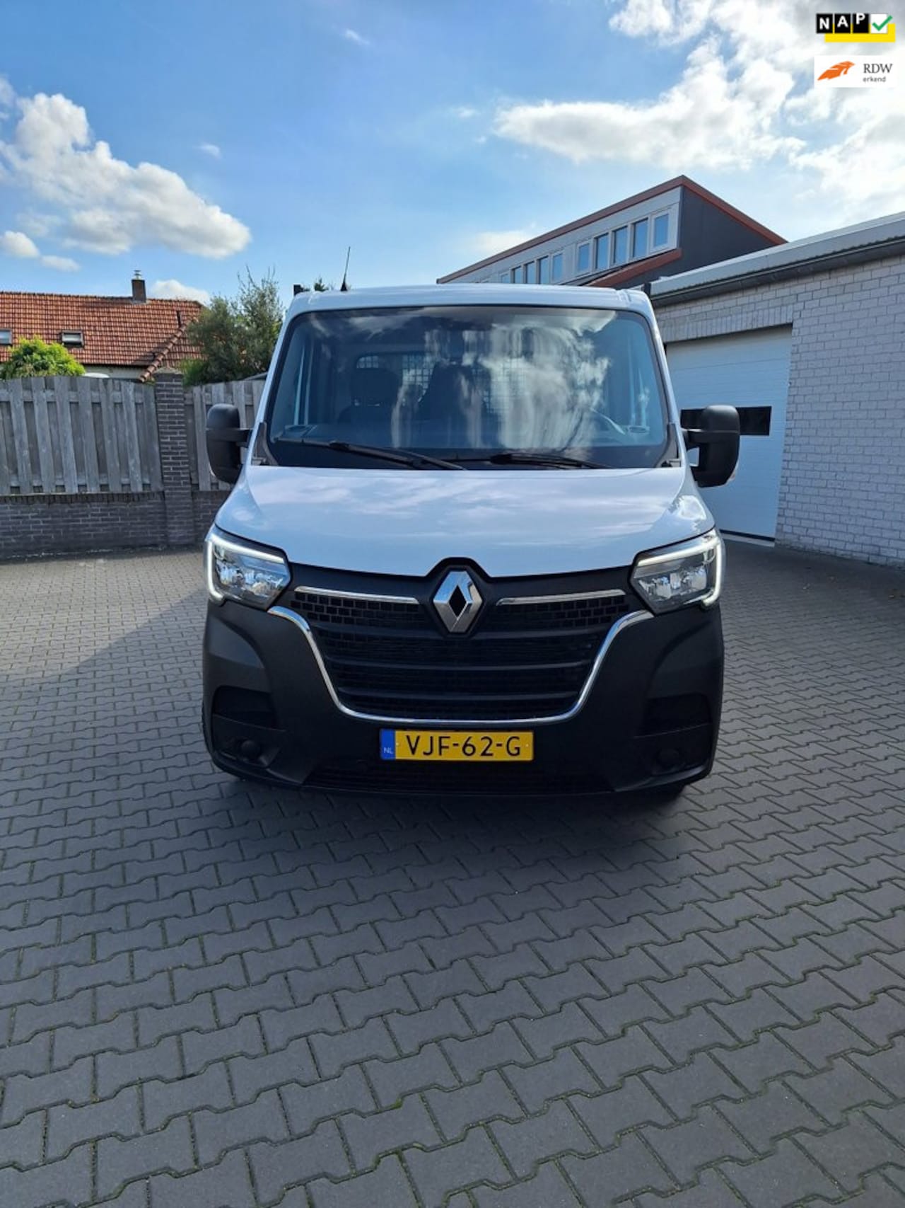 Renault Master - T35 2.3 dCi 180 L3H2 Energy Automaat 97881 km ! - AutoWereld.nl