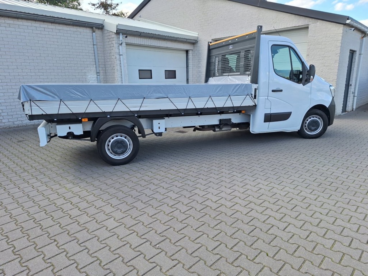 Renault Master - T35 2.3 dCi 180 L3H2 Energy Automaat 97881 km ! - AutoWereld.nl