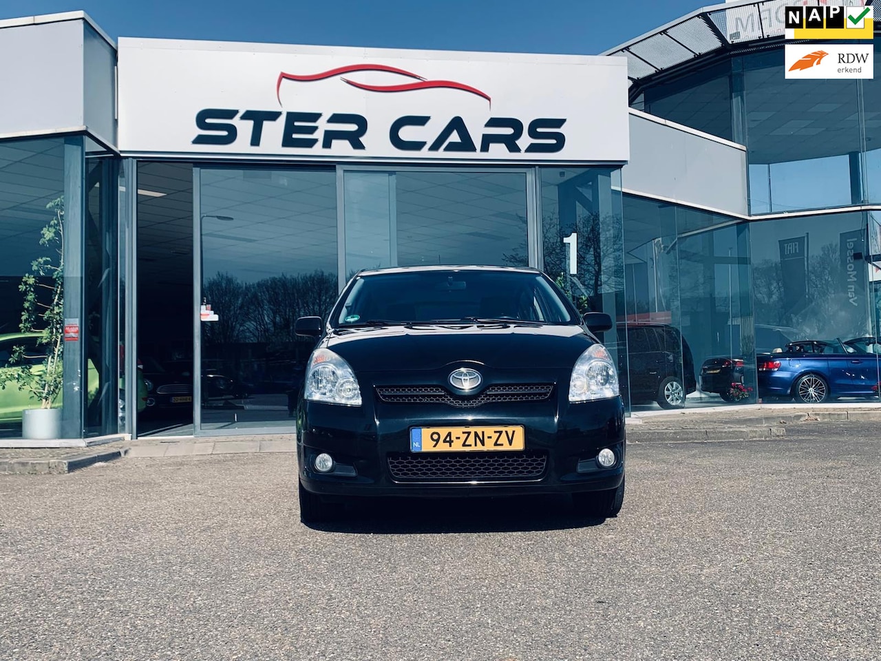Toyota Verso - 1.8 VVT-i Sol 1.8 VVT-i Sol, Airco, Navi, Trekhaak, NAP, APK - AutoWereld.nl
