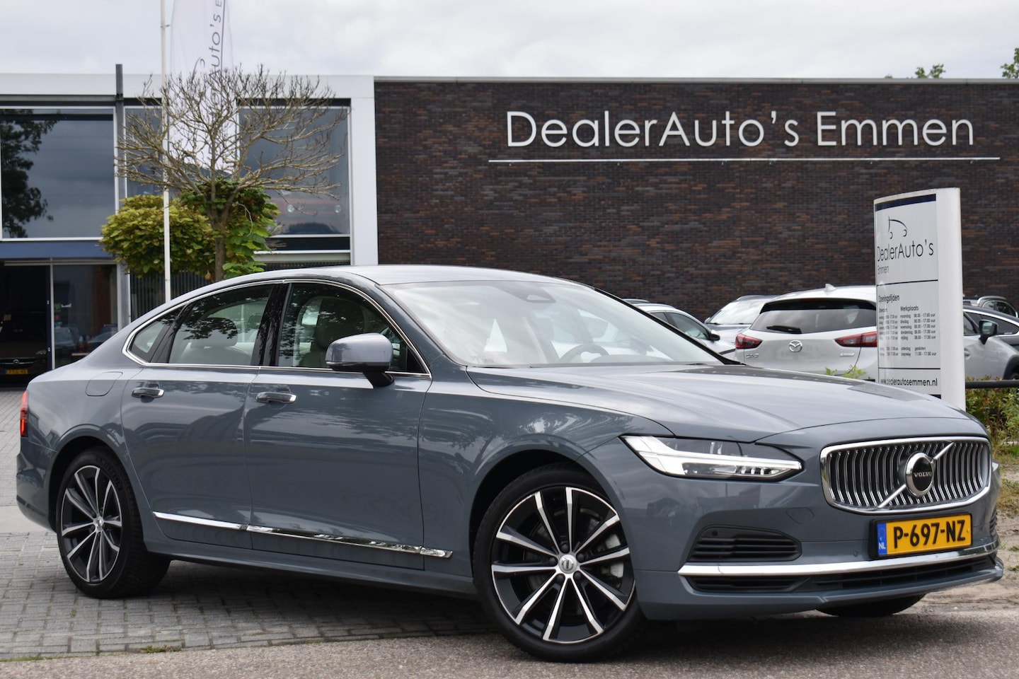 Volvo S90 - 2.0 T8 AWD Inscription 2.0 T8 AWD Inscription - AutoWereld.nl