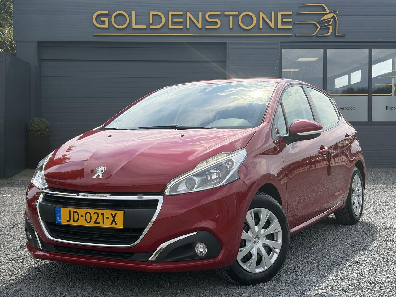 Peugeot 208 - 1.2 PureTech Blue Lion ✓D-riem vv in 2025✓1e Eigenaar✓Navi✓Carplay✓Trekhaak✓Recent beurt g - AutoWereld.nl