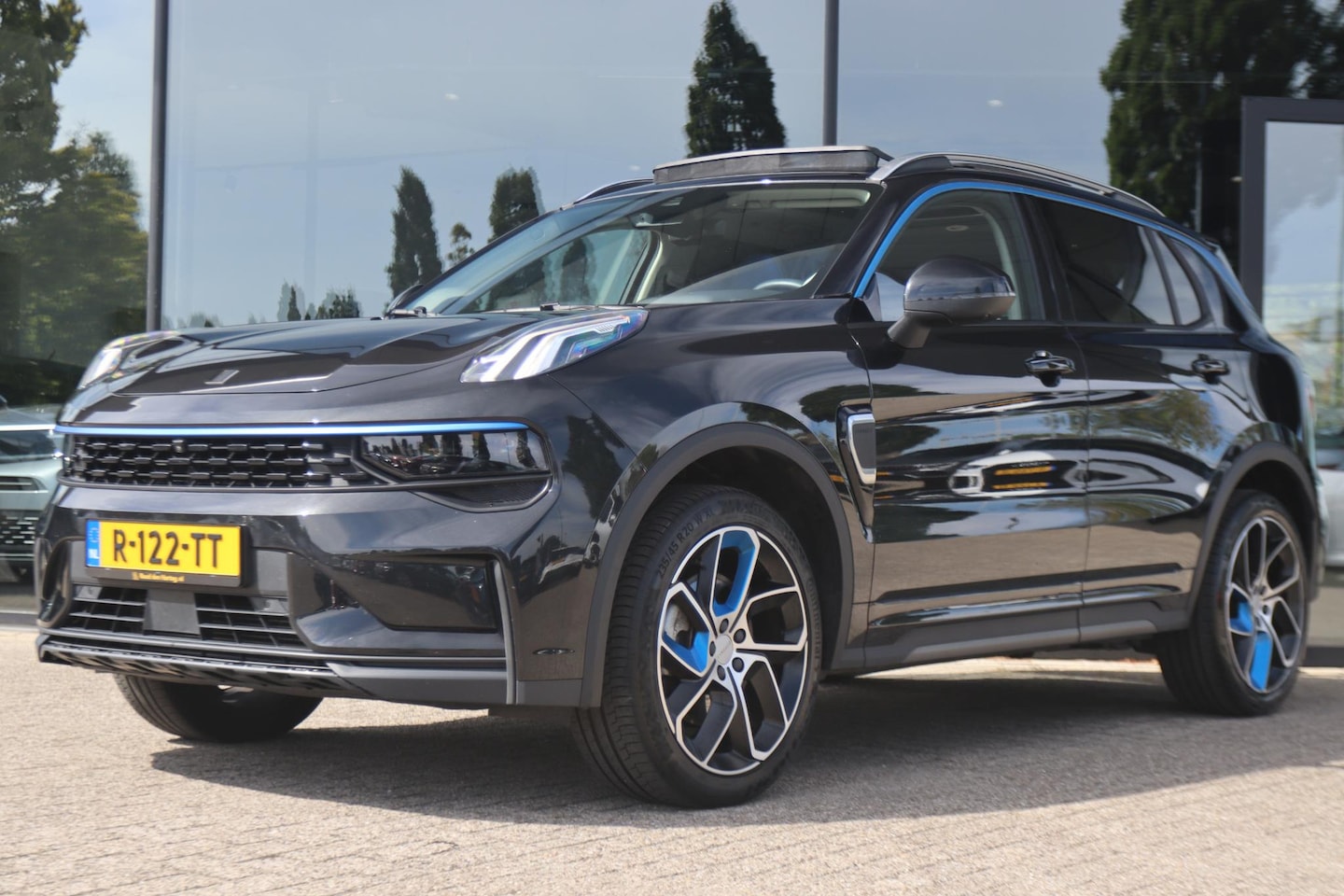 Lynk & Co 01 - 1.5 | PANO | 360 CAMERA | INFINITY SOUND | CARPLAY | FULL LED | KEY-LESS - AutoWereld.nl