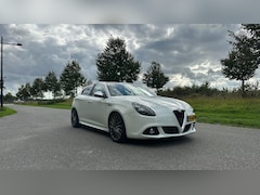 Alfa Romeo Giulietta - 1.7 TBi Quadrifoglio Verde Panoramadak • Bose • Brembo • Bi-Xenon • CarPlay/Android Auto • Altijd specialistisch onde