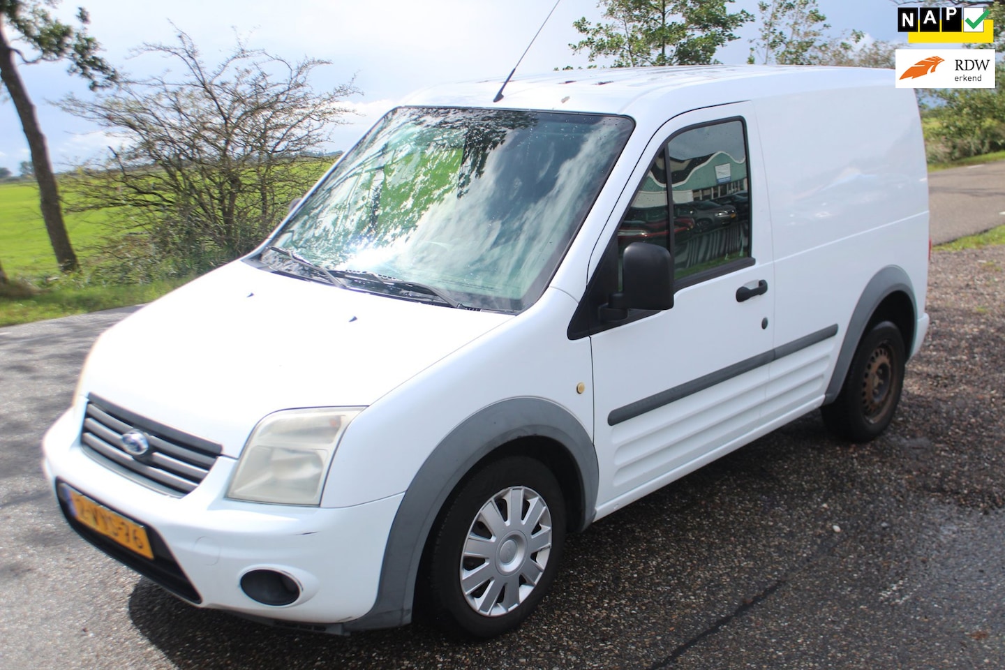 Ford Transit Connect - T200S 1.8 TDCi Trend T200S 1.8 TDCi Trend - AutoWereld.nl