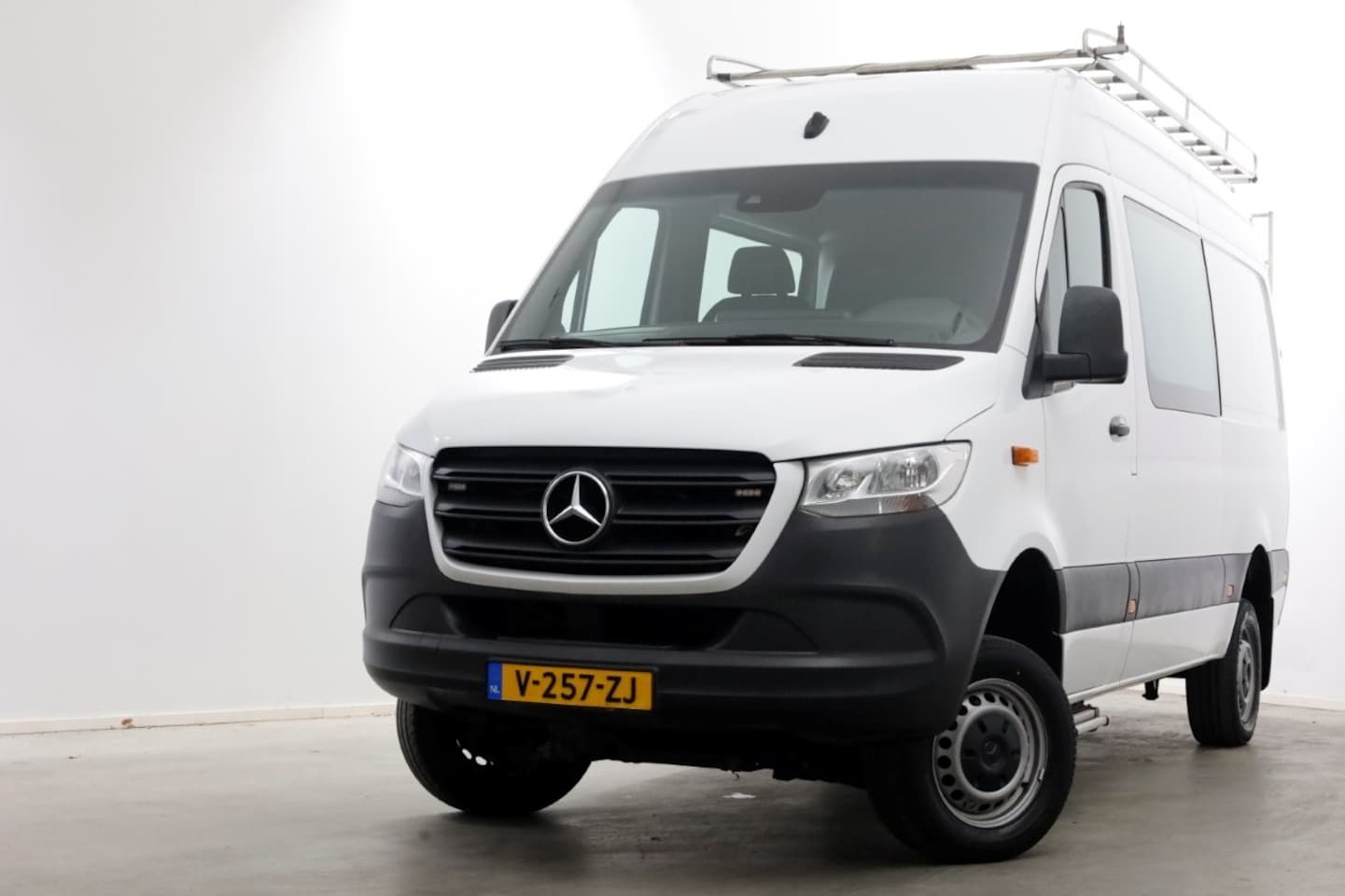 Mercedes-Benz Sprinter - 314 CDI 143pk E6 L2H2 4x4 ZG1 D.C. Airco/Navi/Trekhaak 2800kg 05-2019 - AutoWereld.nl
