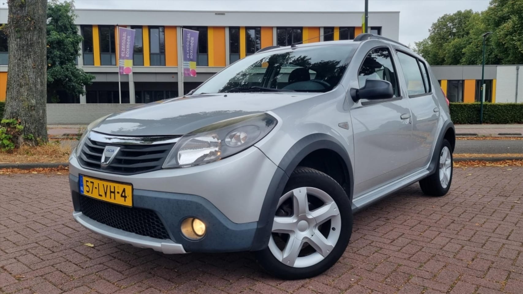 Dacia Sandero Stepway - 1.6 MPI Airco Nieuwe APK - AutoWereld.nl