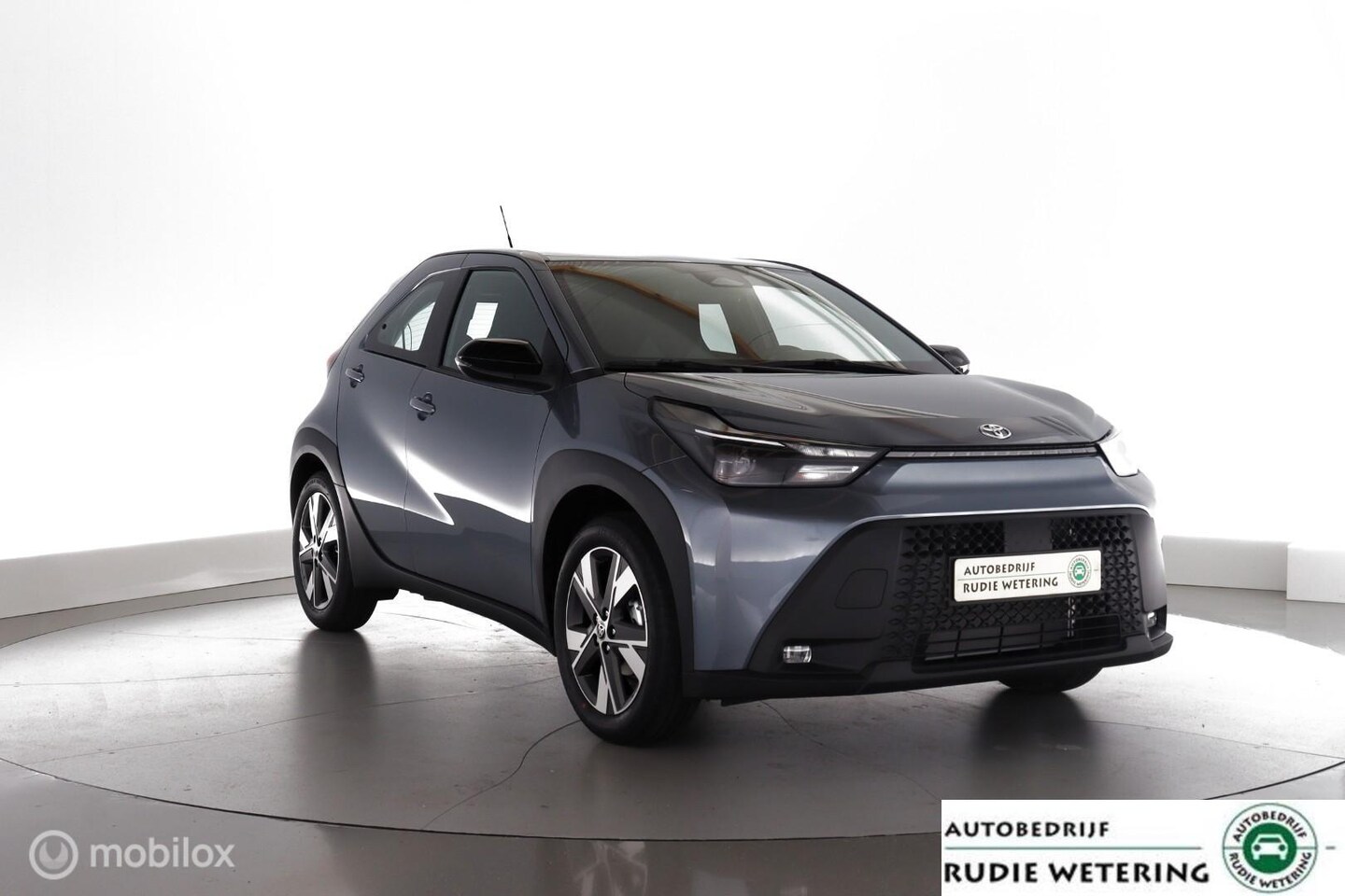 Toyota Aygo X - Hybrid 115 pulse carplay|android|dab|cam|lmv17 - AutoWereld.nl