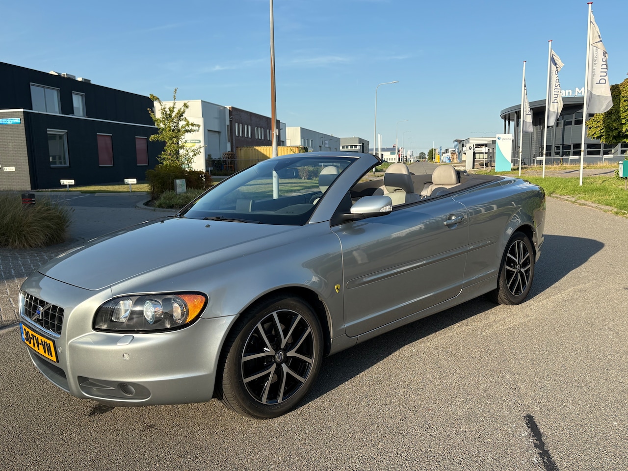 Volvo C70 Convertible - 2.4 Summum - AutoWereld.nl