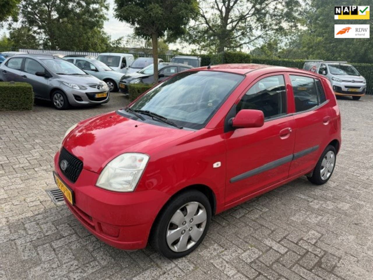 Kia Picanto - 1.1 LXE / bj.2004 / kleur: rood / 5 deurs / mieuwe distributieriem / APK 06/2027 / NAP met - AutoWereld.nl