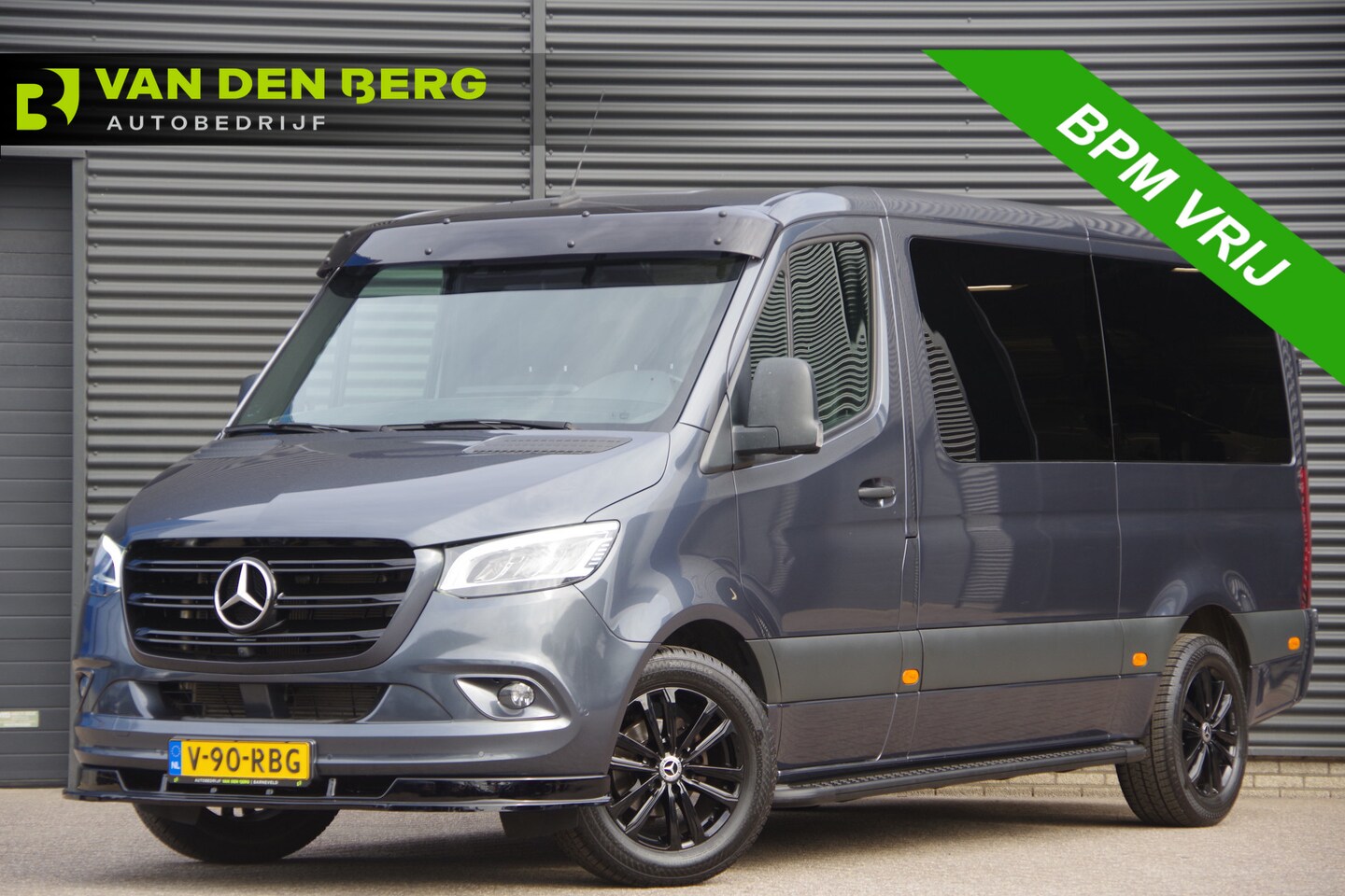 Mercedes-Benz Sprinter - 319 3.0 CDI V6 L2H1 3-ZITS, AUT. LED, LEDER, 360 CAMERA, ADAPT. CRUISE, STOELVERWARMING, 1 - AutoWereld.nl