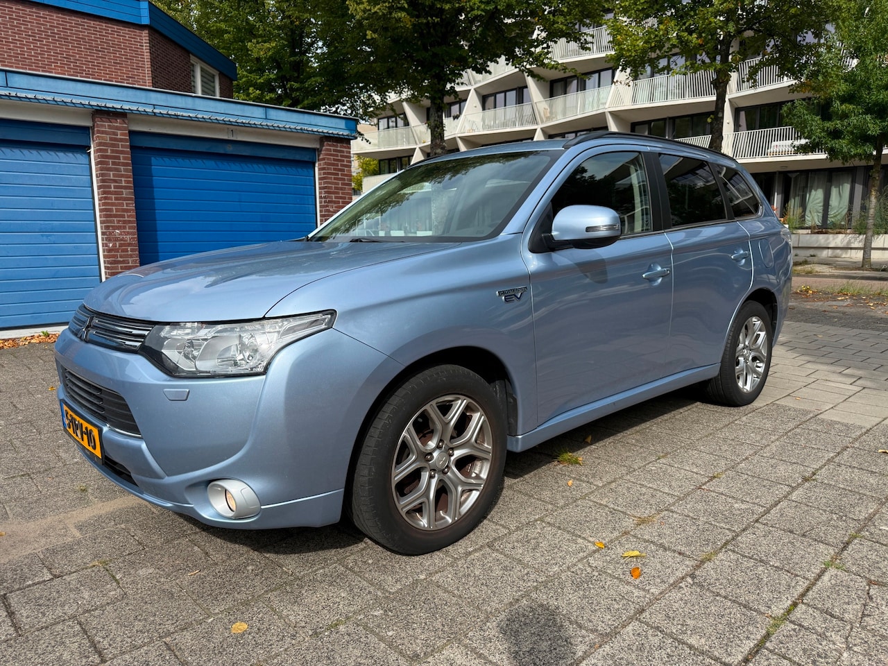 Mitsubishi Outlander - 2.0 PHEV instyle 2.0 PHEV Instyle+ - AutoWereld.nl