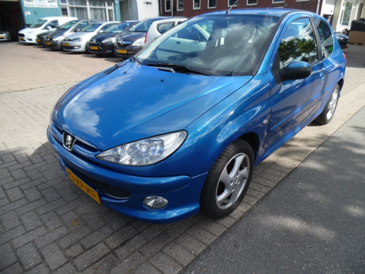 Peugeot 206 - apk 4.27 1.4 Forever airco - AutoWereld.nl