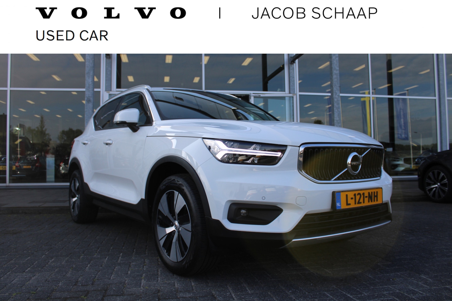 Volvo XC40 - T2 130PK Automaat Business Pro | BLIS | Camera achter | Parkeersensoren | Apple/android Ca - AutoWereld.nl