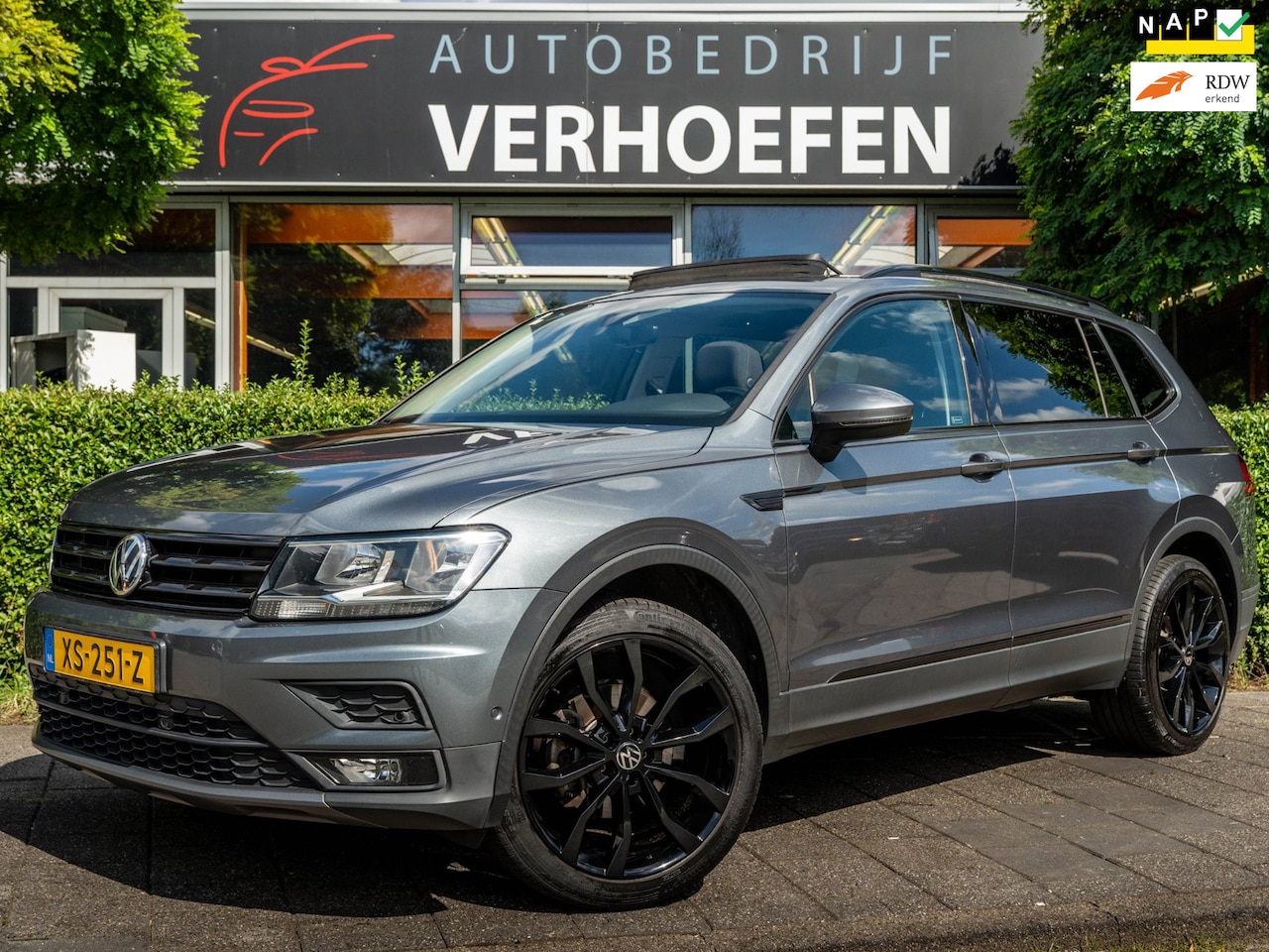 Volkswagen Tiguan Allspace - 1.5 TSI Comfortline Business - PANORAMADAK - MASSAGE - AUTOMAAT - PARK CAMERA - APPLE CARP - AutoWereld.nl