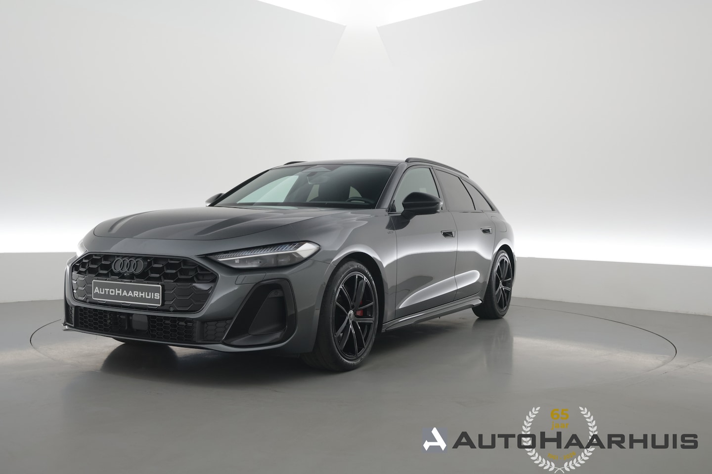 Audi A5 Avant - 2.0 e-hybrid quattro Black Line S edition | Rijklaar! | S-Line ''Diamond'' Stoelen | Pano - AutoWereld.nl